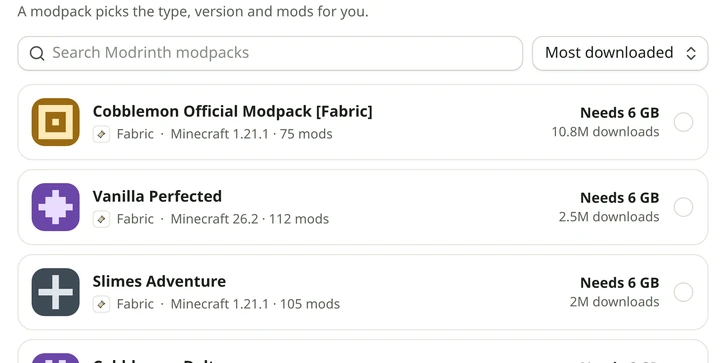 New server's modpacks: each pack's loader, Minecraft version, number of mods and the memory it needs.
